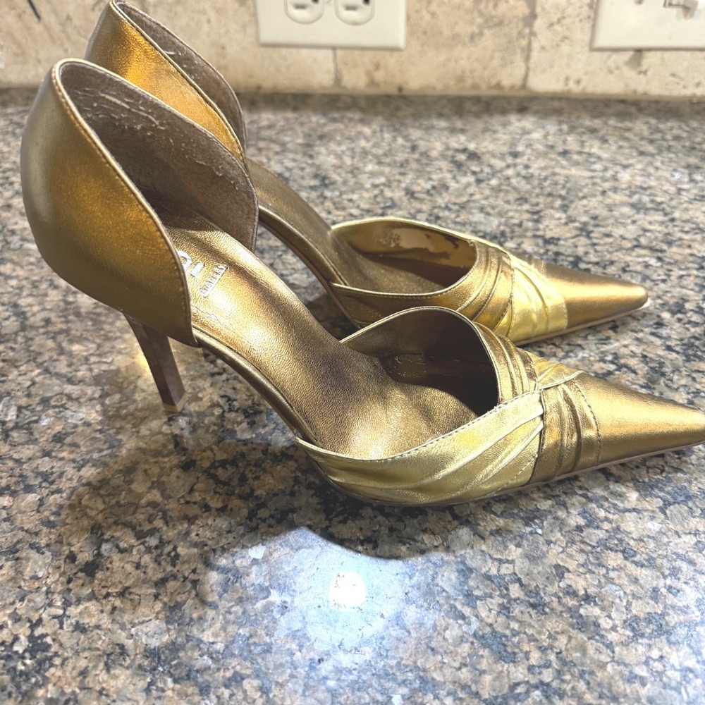 Bakers Penelope F Bronze Metallic Leather D'Orsay Pleated Pointed Toe Pumps 7M